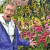 Garden guru, radio and TV host Ciscoe Morris is about as well-known for his zany style as for his gardening expertise