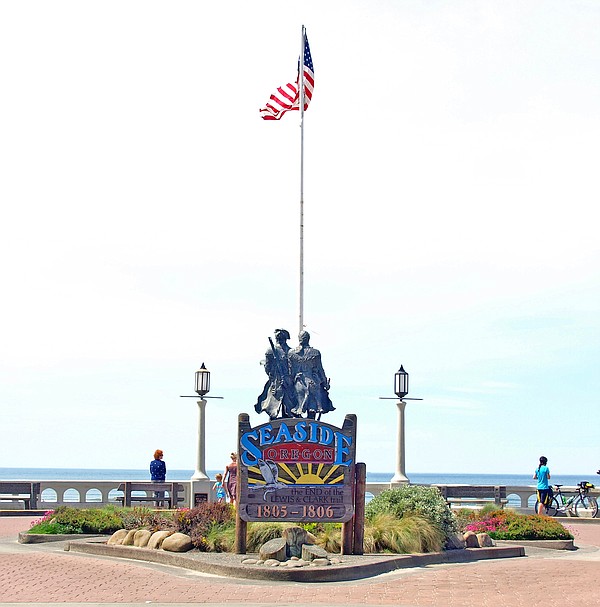 Til Taylor statue, Pendleton, Oregon Stock Photo - Alamy