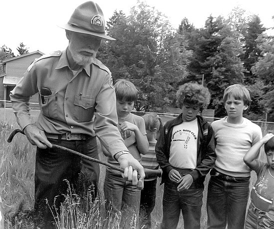 Bob Ramsey leading a nature walk at Snake Lake in 1980