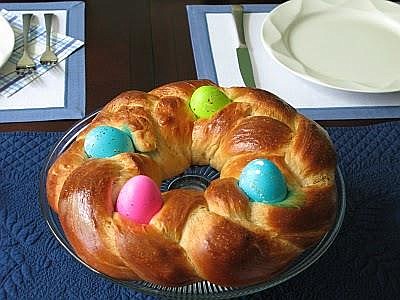 Anyone can make this fun and colorful spring egg wreath.