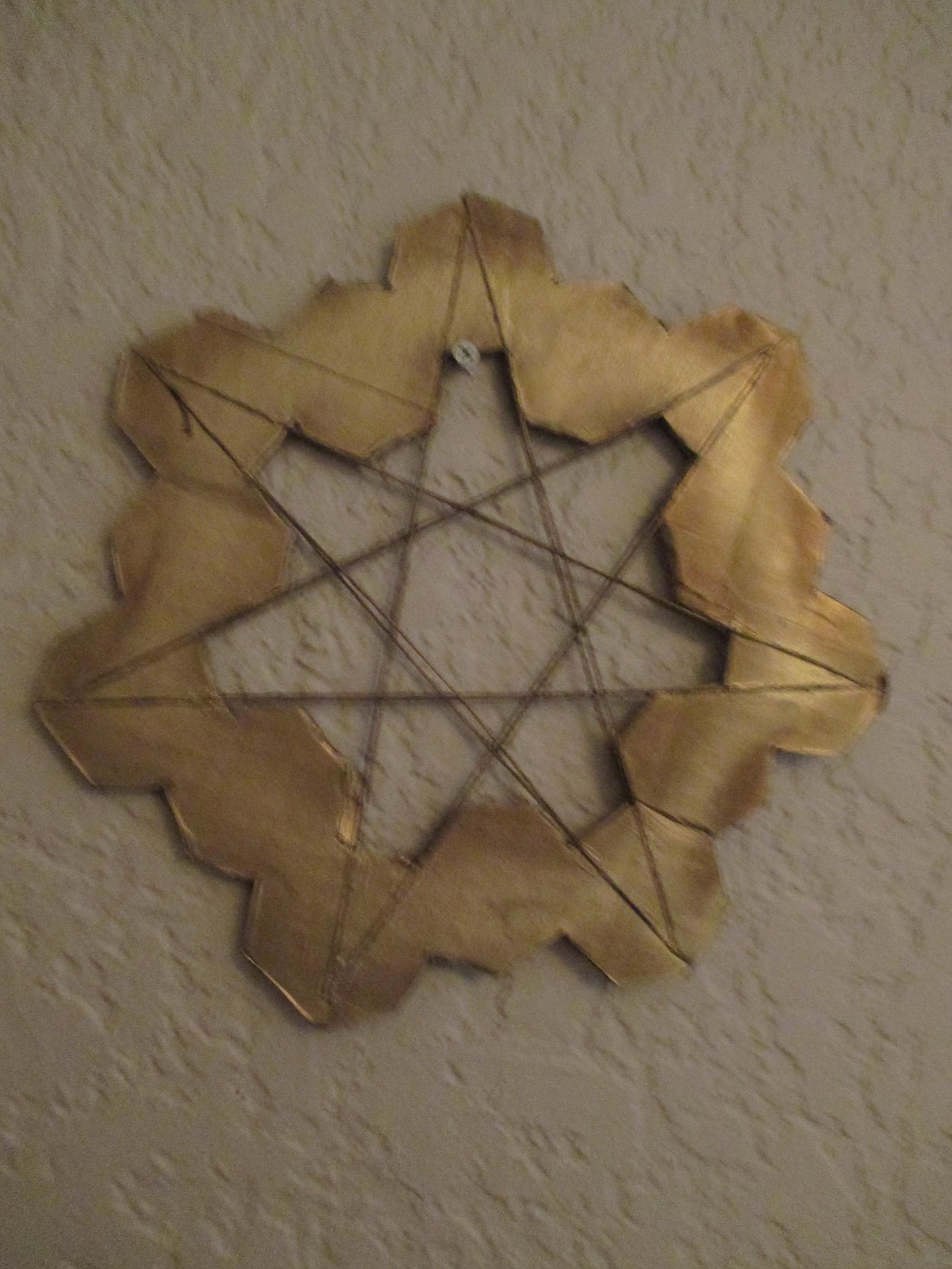 A heptagon with internal seven-pointed star.