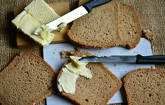 Do you have questions about choosing between butter and margarine?