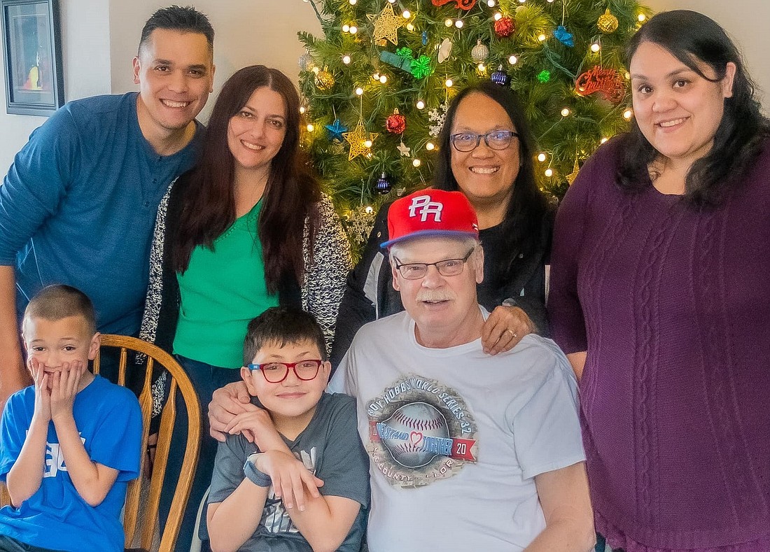 Reynolds Family Christmas 2022: (left to right) Jason and his wife Julie, Helena & Dave, Jason's sister Jana, Jason's kids Jonah and Jonny