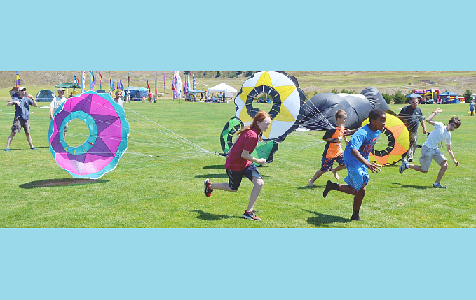 Chambers Creek Kite Festival in University Park, Pierce County, runs August 3-4