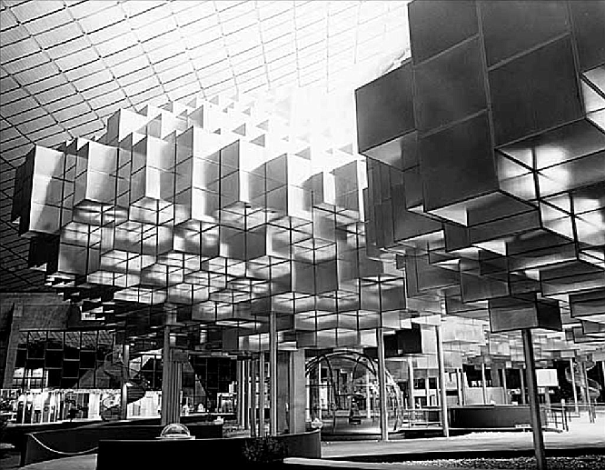 Interior, Washington State Coliseum with Bubbleator, Seattle, 1962. Courtesy UW Special Collections (1965.3598.11.9)