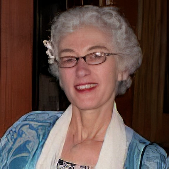 Writer, editor, teacher, long-time columnist and trusted advisor, Ariele Huff